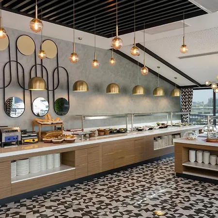 Hotel Ramada Encore By Wyndham Sisli 4*