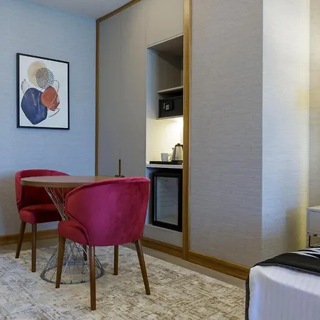 Ramada Encore By Wyndham Sisli Отель 4*