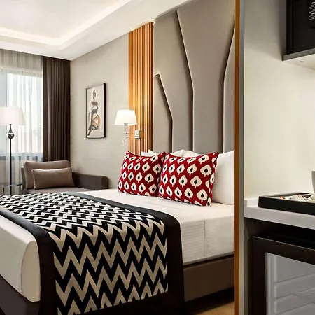 Ramada Encore By Wyndham Sisli Стамбул