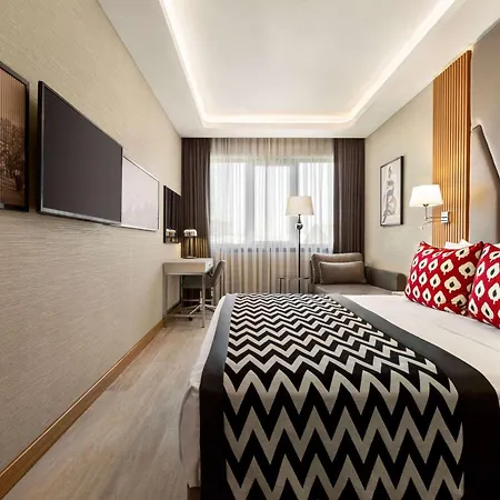 Отель Ramada Encore By Wyndham Sisli Стамбул