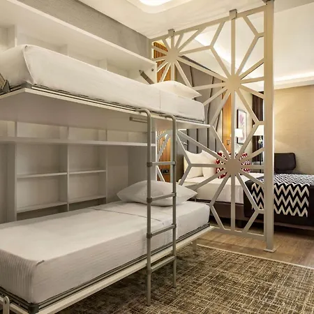 Ramada Encore By Wyndham Sisli Hotel Stambuł