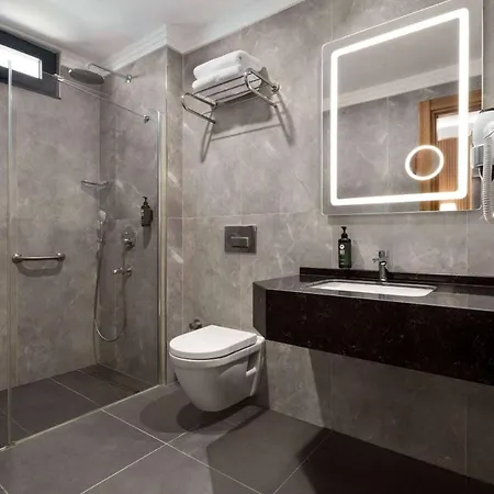 Hotel Ramada Encore By Wyndham Sisli