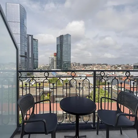 Ramada Encore By Wyndham Sisli Hotel