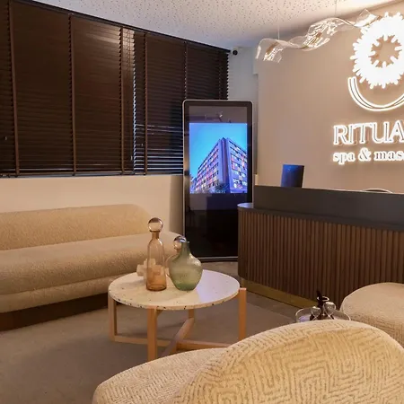 Ramada Encore By Wyndham Sisli