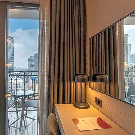 Ramada Encore By Wyndham Sisli