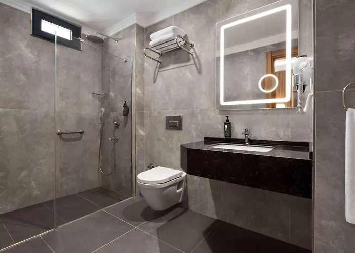 Hotel Ramada Encore By Wyndham Sisli