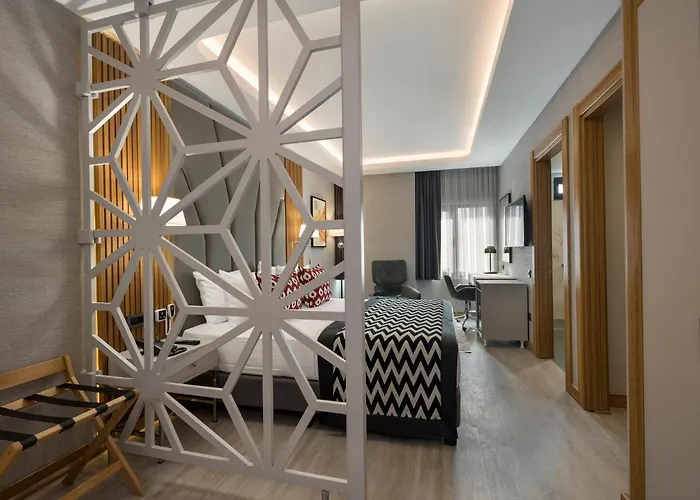 Ramada Encore By Wyndham Sisli Hotel Istanboel