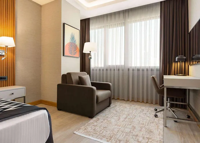 Ramada Encore By Wyndham Sisli 4*