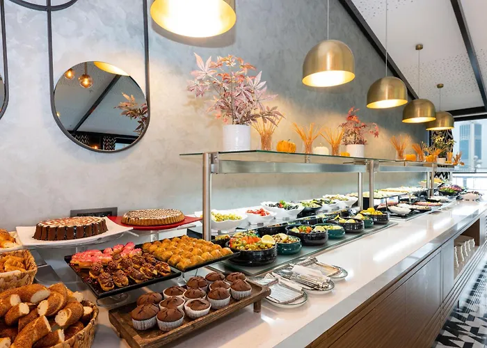 Ramada Encore By Wyndham Sisli 4*