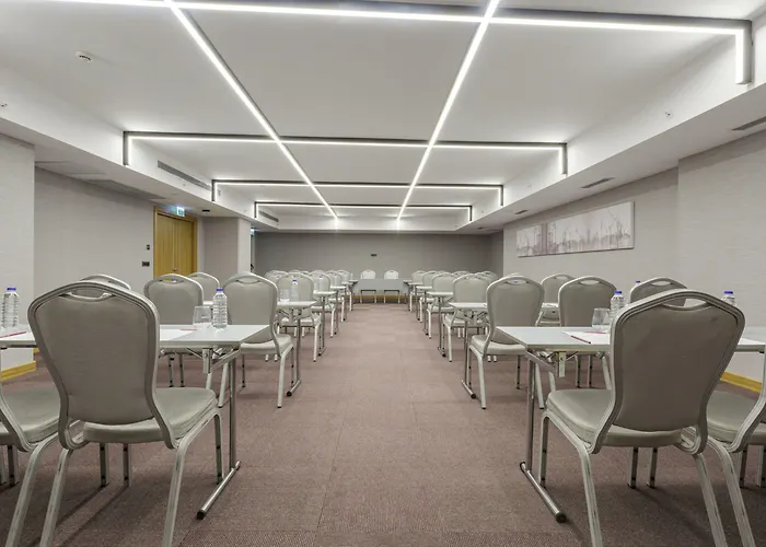 Ramada Encore By Wyndham Sisli Hotel