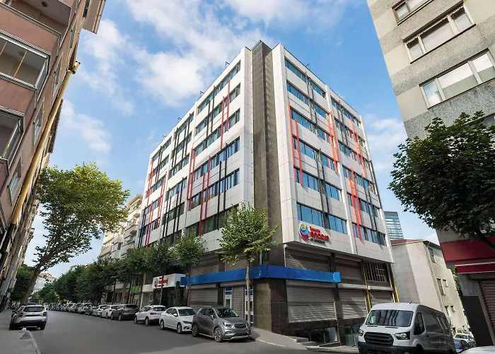 Hotel Ramada Encore By Wyndham Sisli 4*