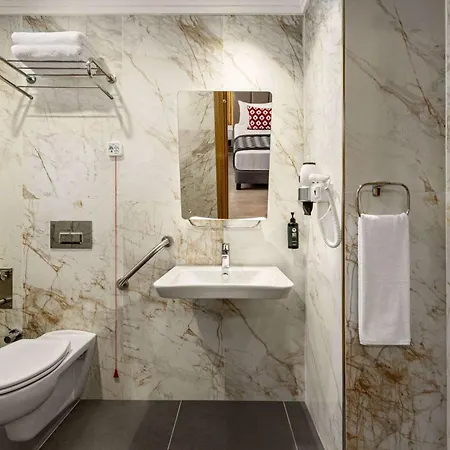 Ramada Encore By Wyndham Sisli 4* Istanbul